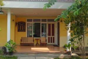 12 Best Hotels Near Borobudur Temple for Every Budget